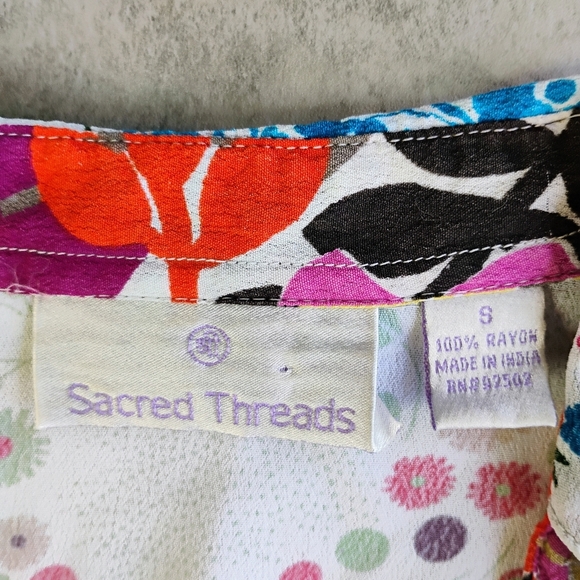 Sacred Threads Boho Patchwork Floral Button Down Top Hippie Size Small - Picture 7 of 14